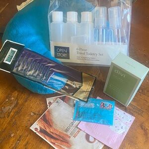 6-Piece Travel Toiletry Set Purple Comb facial-mask scalp /free neck pillow